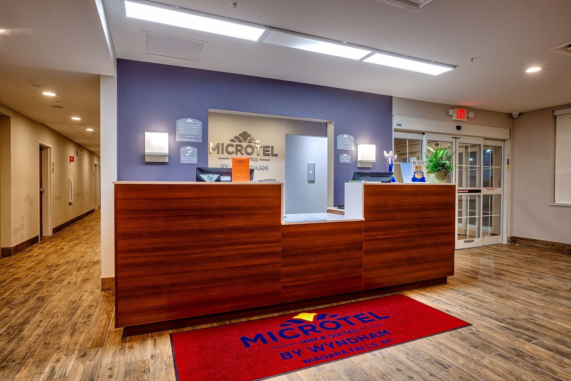 Microtel Inn & Suites By Wyndham Niagara Falls Exterior foto